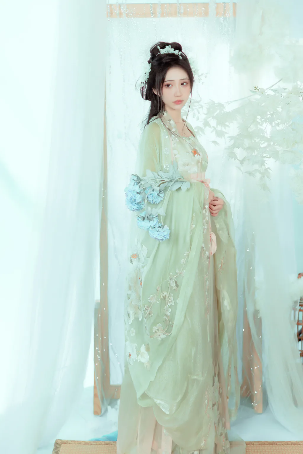 [YITUYU艺图语]2023.02.28 轻影 绮罗生的小苏苏[26+1P/222MB]插图3