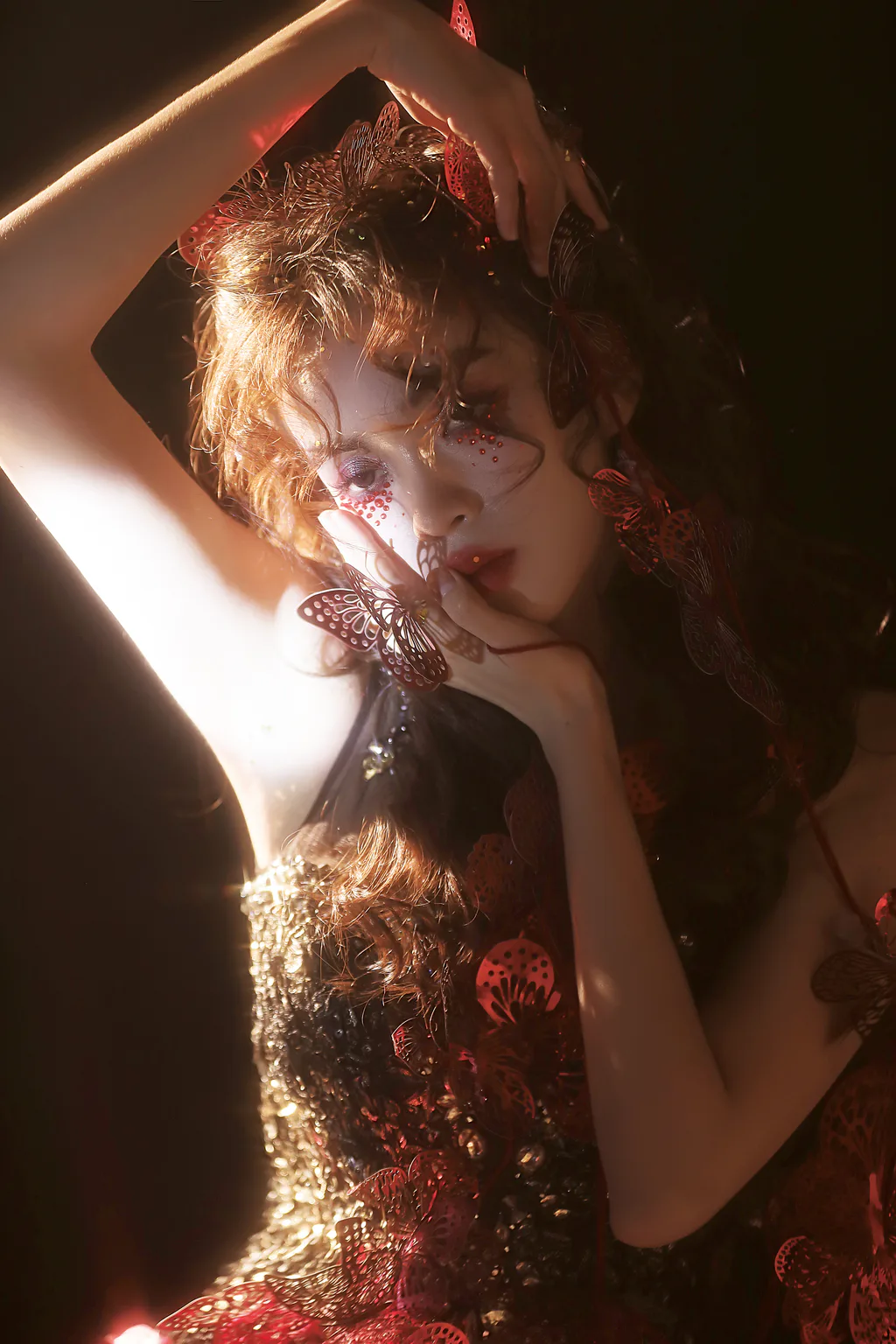 [YITUYU艺图语]2023.03.06 电子红蝶 Linglingxue_[26+1P/203MB]插图3