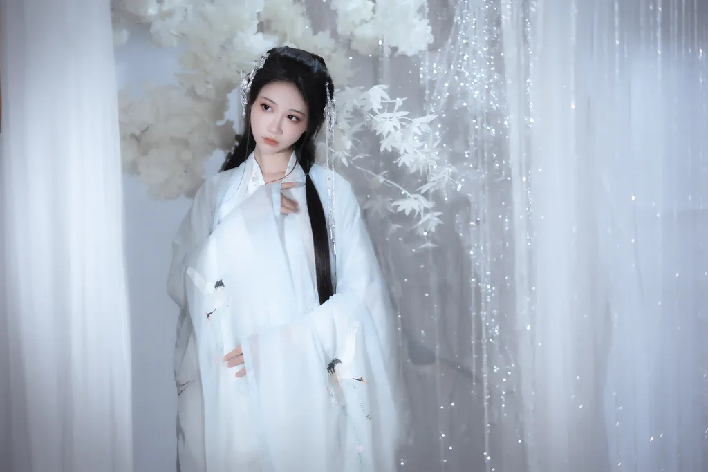 [YITUYU艺图语]2023.03.11 烟雨客 绮罗生的小苏苏[24+1P/217MB]插图