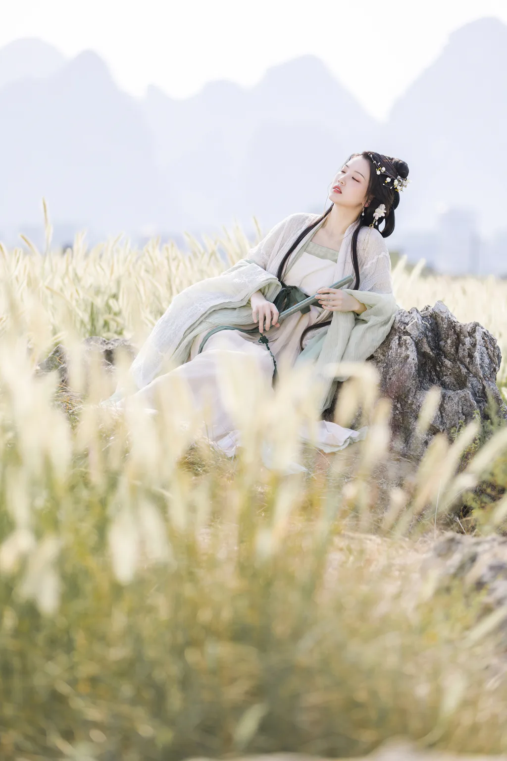 [YITUYU艺图语]2023.03.14 秋风起 芝芝琪[25+1P/298MB]插图