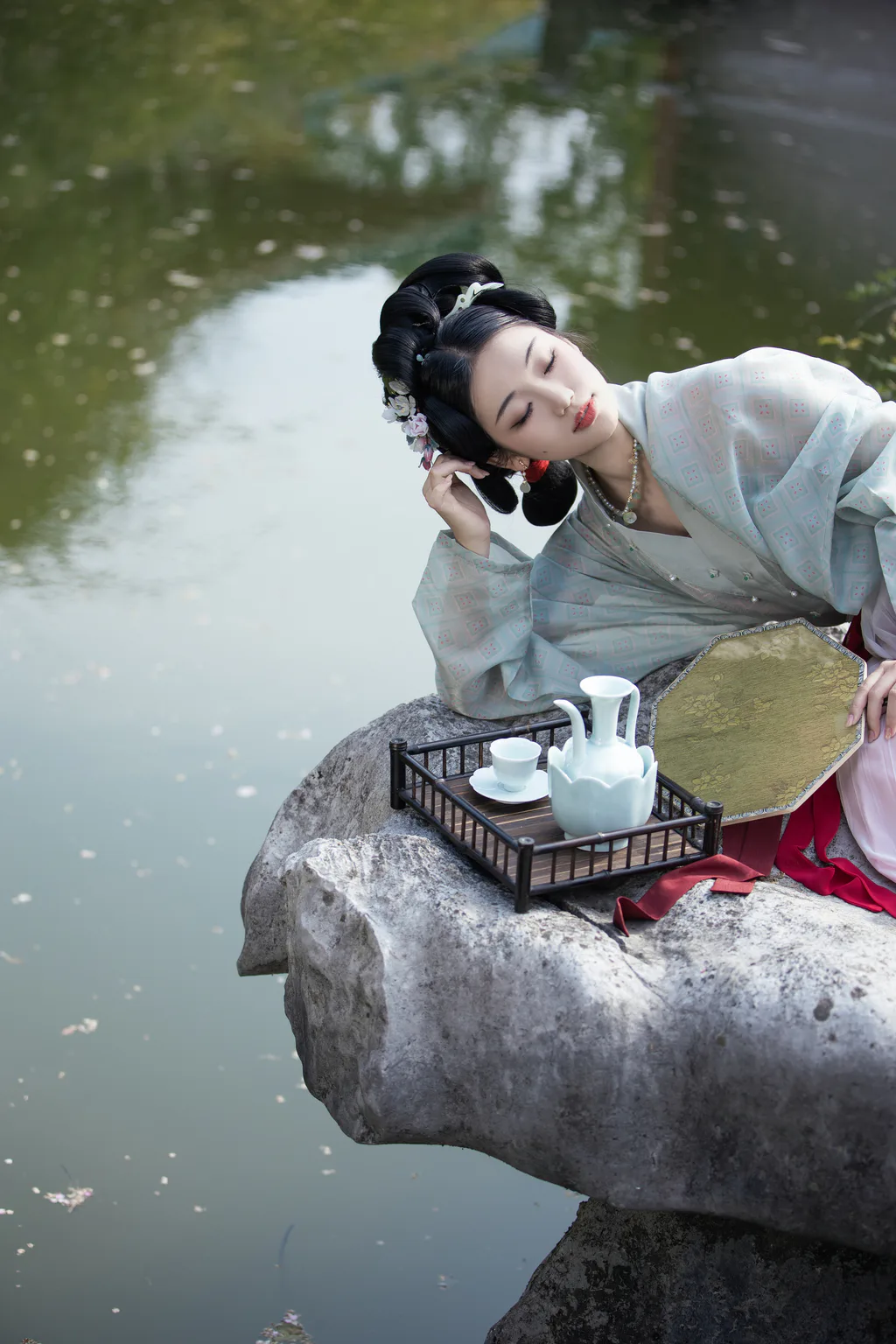 [YITUYU艺图语]2023.03.14 却把青梅嗅 晚江亭[31+1P/346MB]插图2