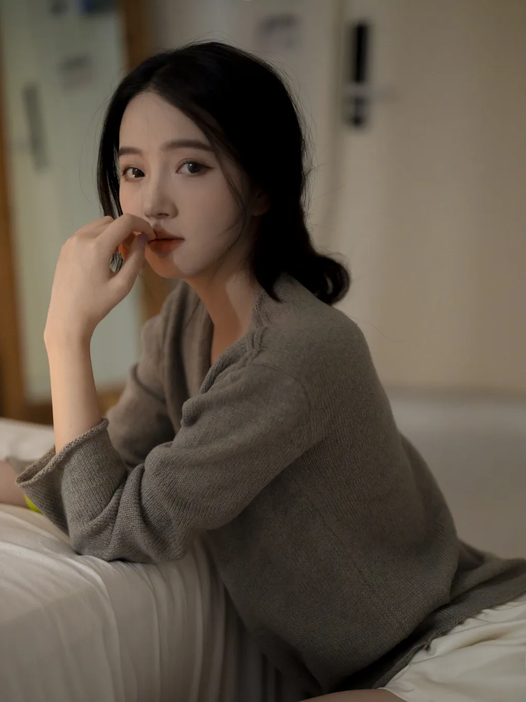 [YITUYU艺图语]2023.02.21 烛光夜色 幽灵胡子[35+1P/452MB]插图