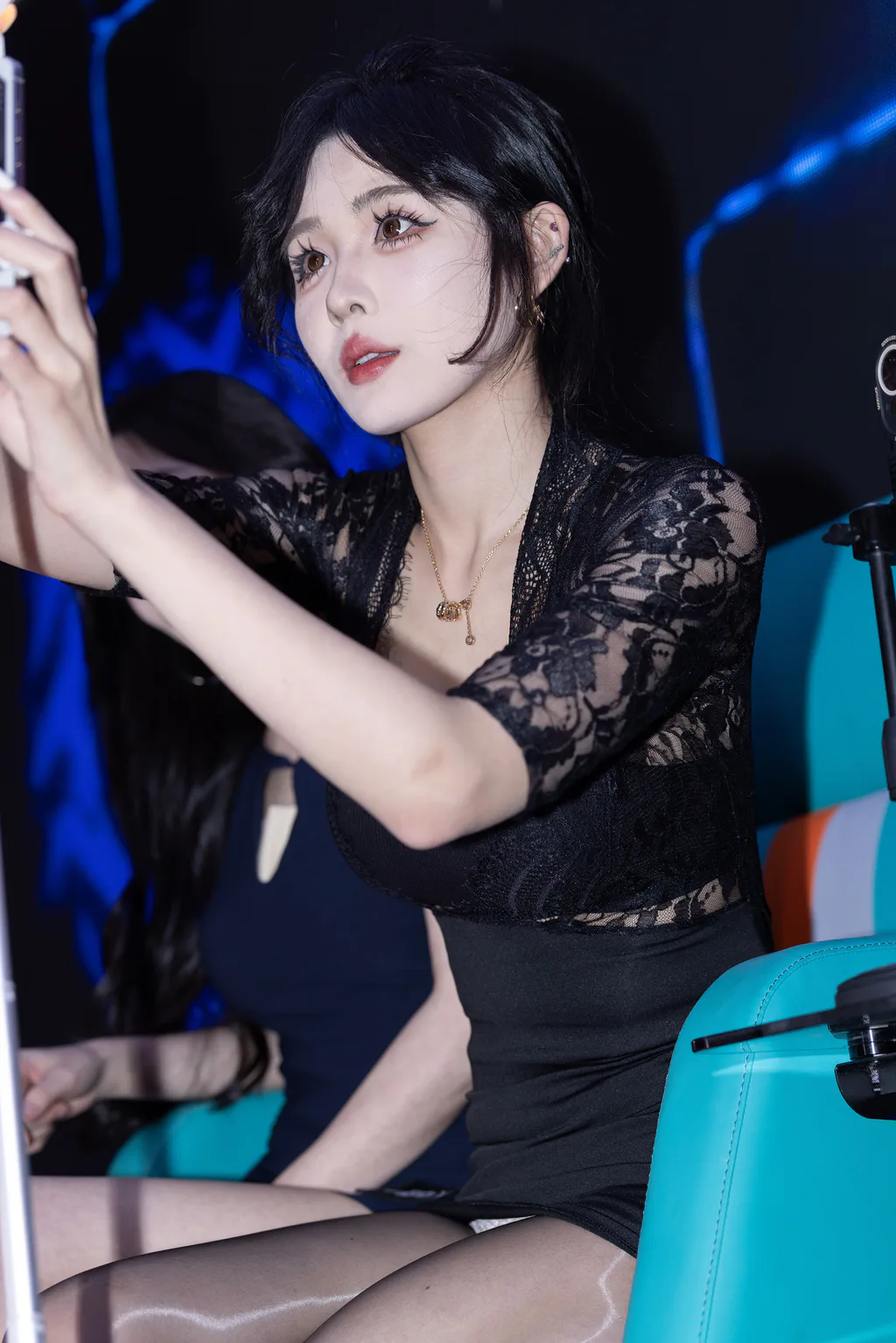 精选街拍作品 NO.6581 黑色姓感主播[96P/157MB]插图2