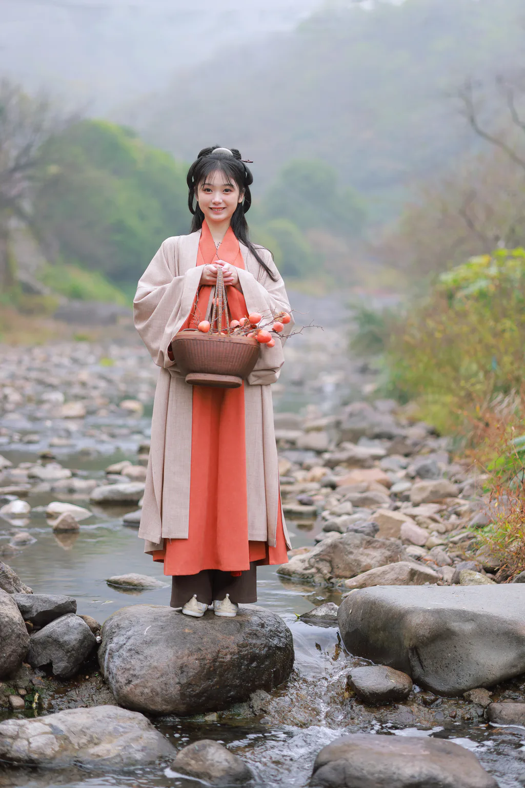 [YITUYU艺图语]2023.02.23 柿间 夏不青-[19+1P/486MB]插图1