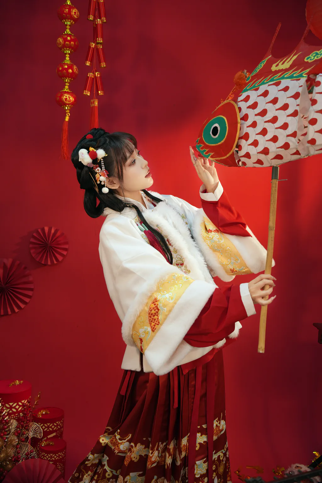 [YITUYU艺图语]2023.02.28 新年汉服 滕[23+1P/463MB]插图1