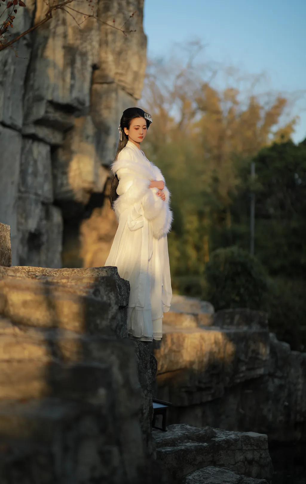 [YITUYU艺图语]2023.02.17 皑如山上雪皎若云间月 瑜瑾[24+1P/439MB]插图2