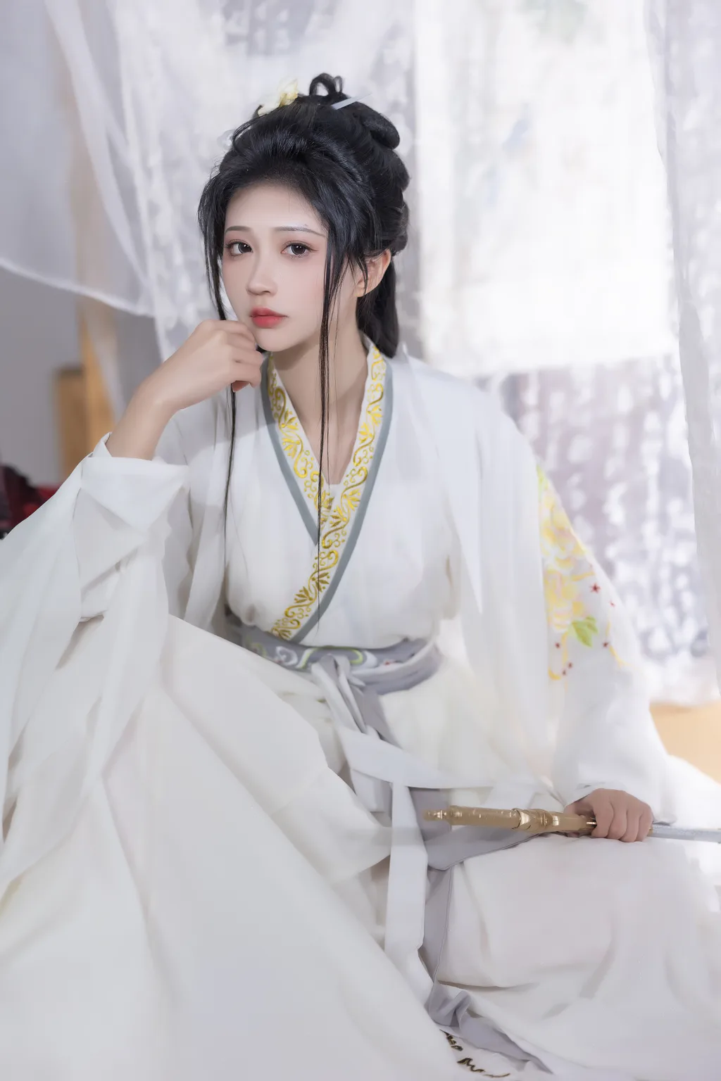 [YITUYU艺图语]2023.03.09 染江山 绮罗生的小苏苏[24+1P/210MB]插图1