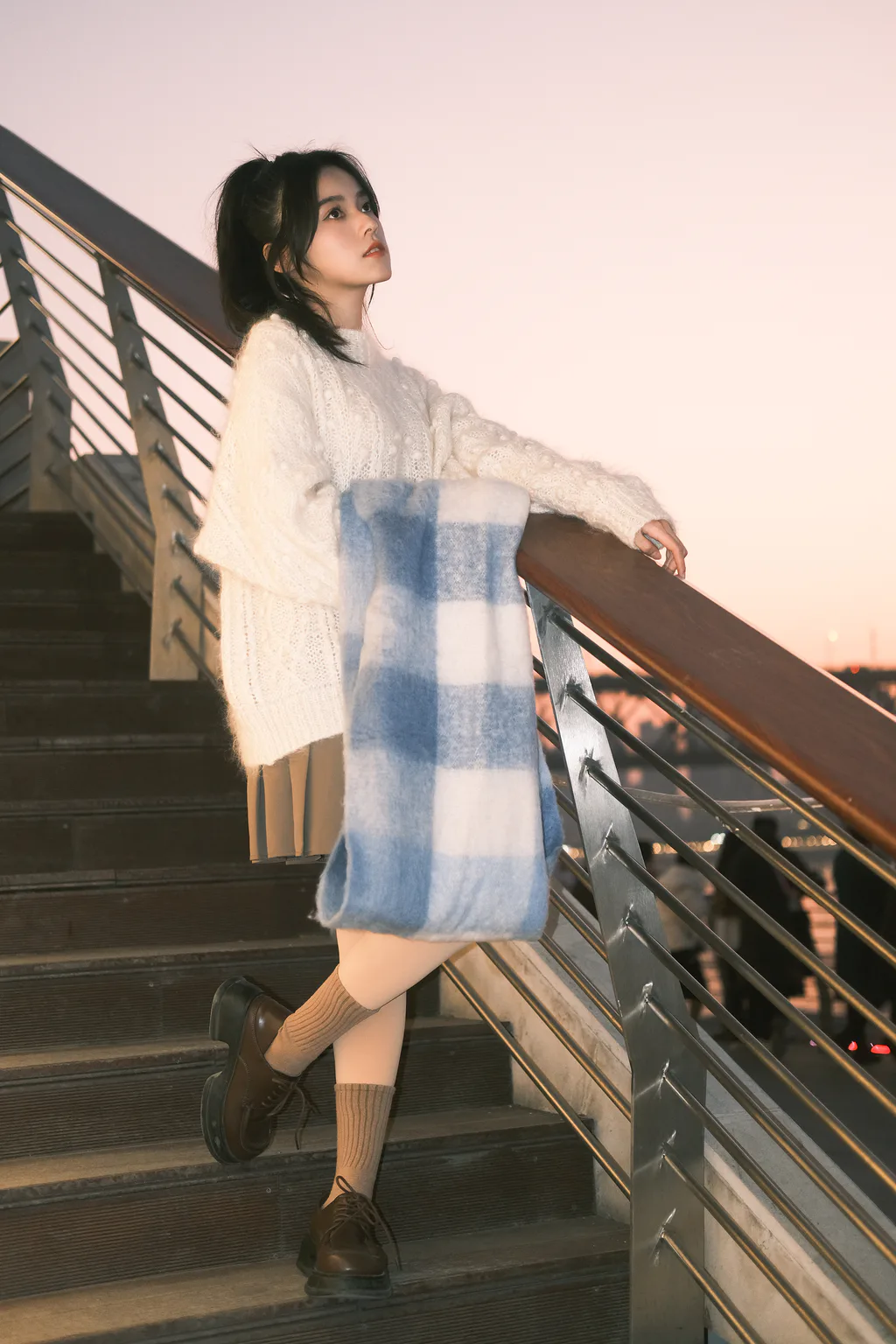 [YITUYU艺图语]2023.02.15 一直到夜幕降临 靜鏡婧[33+1P/483MB]插图1