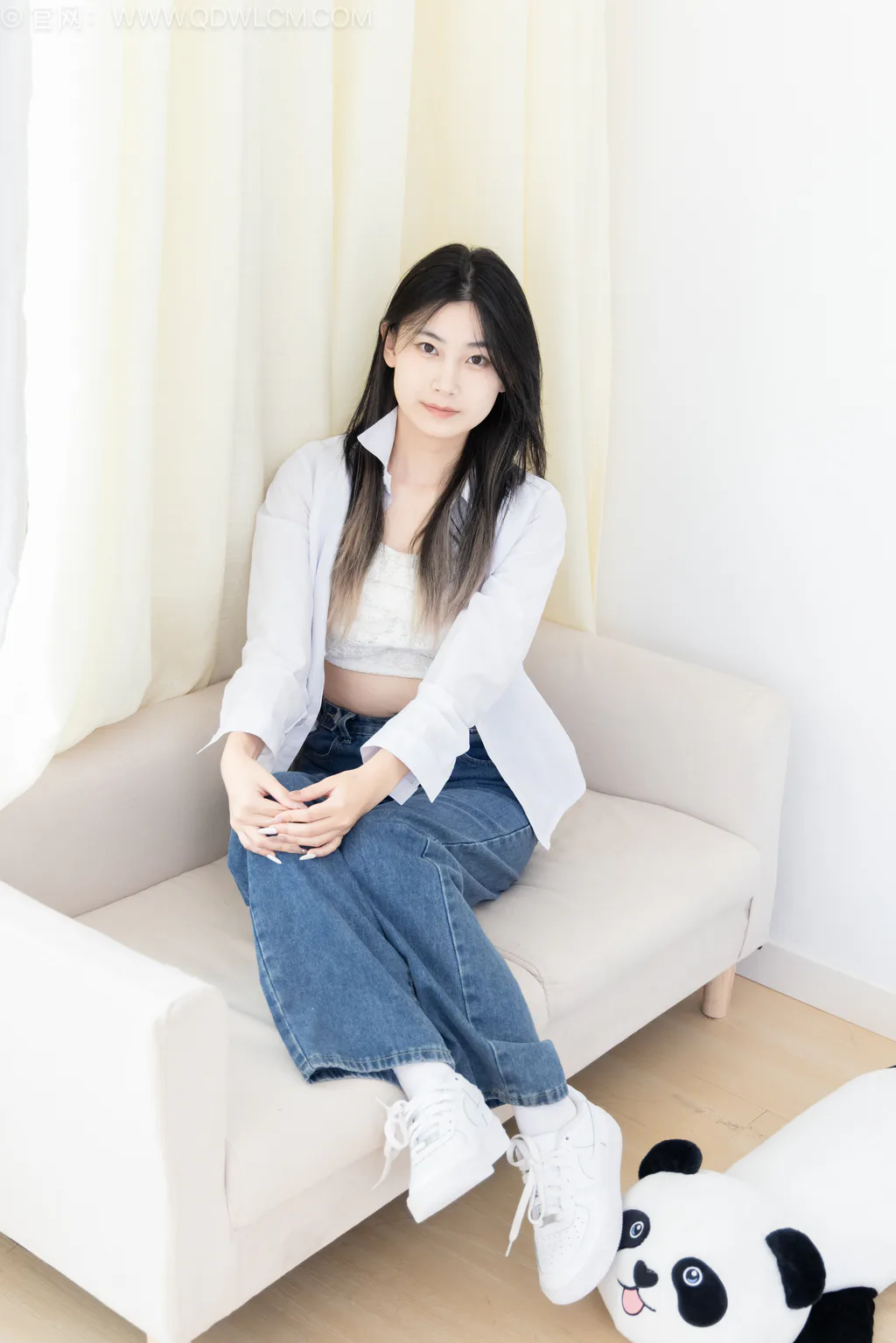 勿恋传媒 NO.2604 贝壳-板鞋、纯白高筒棉袜、裸足[155P/1V/4.18GB]插图2