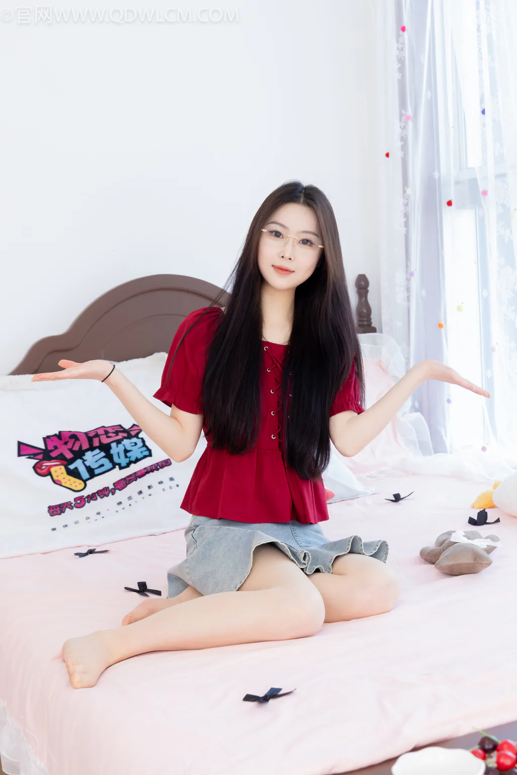 勿恋传媒 NO.2607 小羊-三双高跟凉鞋、薄肉丝、裸足[160P/1V/6.98GB]插图2