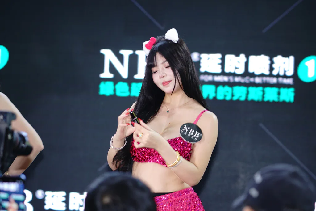 精选街拍作品 NO.6665 2025广州成人展高清视图合辑C[667P/794MB]插图2