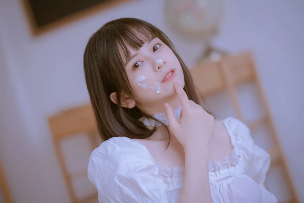 [YITUYU艺图语]2023.02.26 邻家美眉 猪壳是只居[28+1P/137MB]插图1