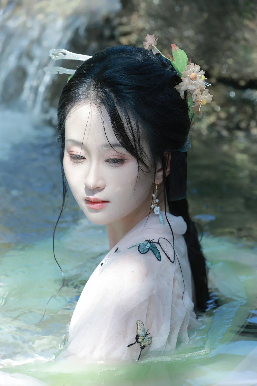 [YITUYU艺图语]2023.02.26 春山秋水 瞳人儿[28+1P/283MB]插图1