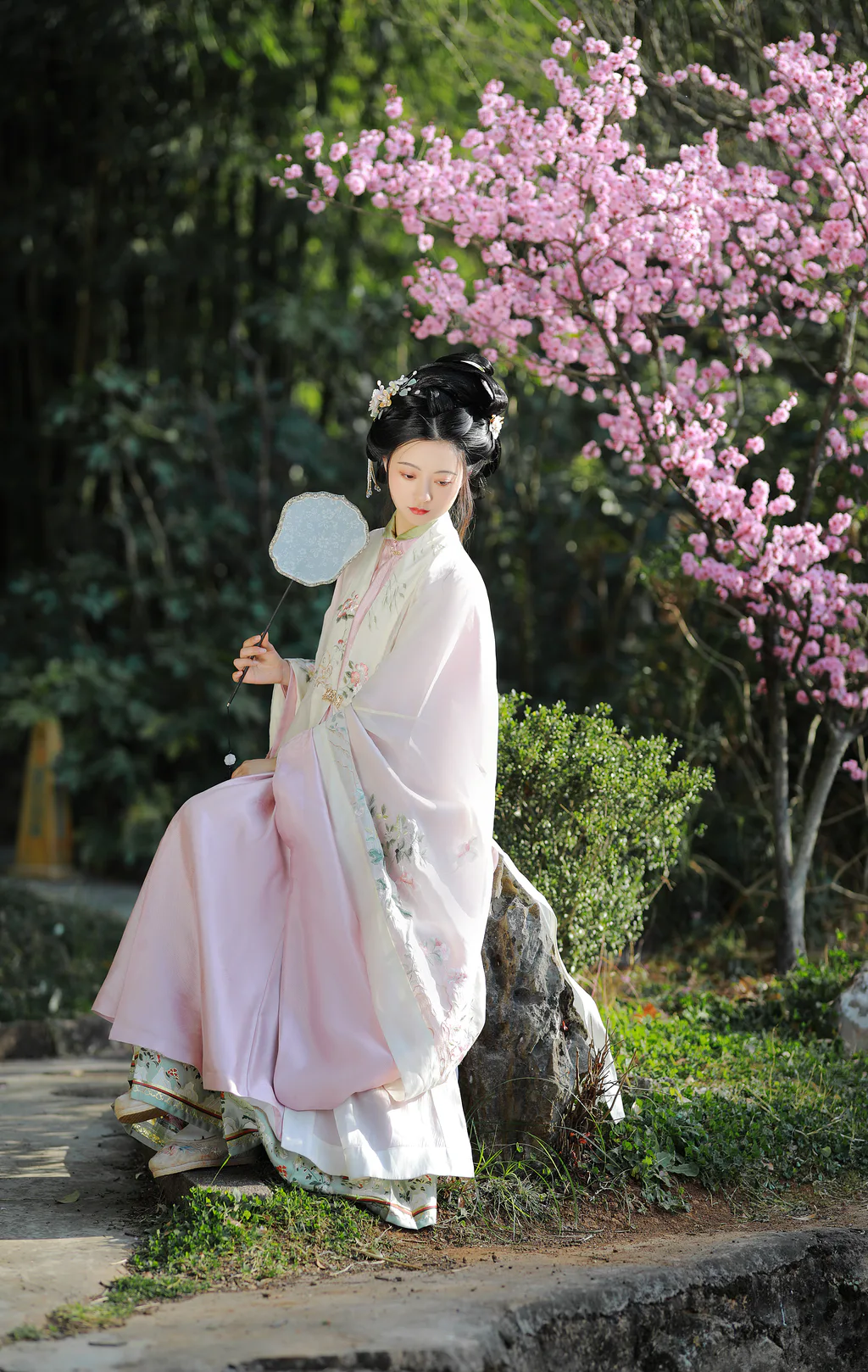 [YITUYU艺图语]2023.02.21 安之若命 YunFleur[32+1P/734MB]插图1