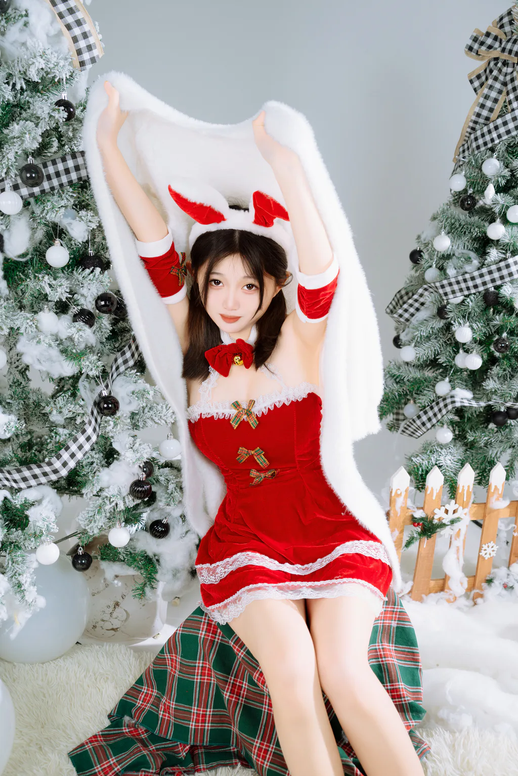 [YITUYU艺图语]2023.03.01 圣诞钕仆 小莞[37+1P/404MB]插图1