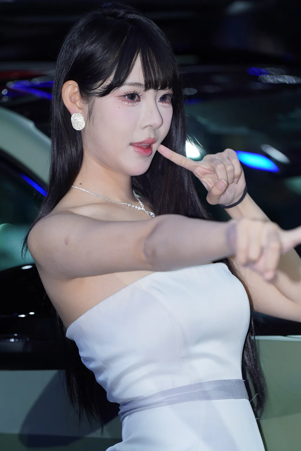 精选街拍作品 NO.6644 水灵灵白色抹胸裙[72P/135MB]插图3