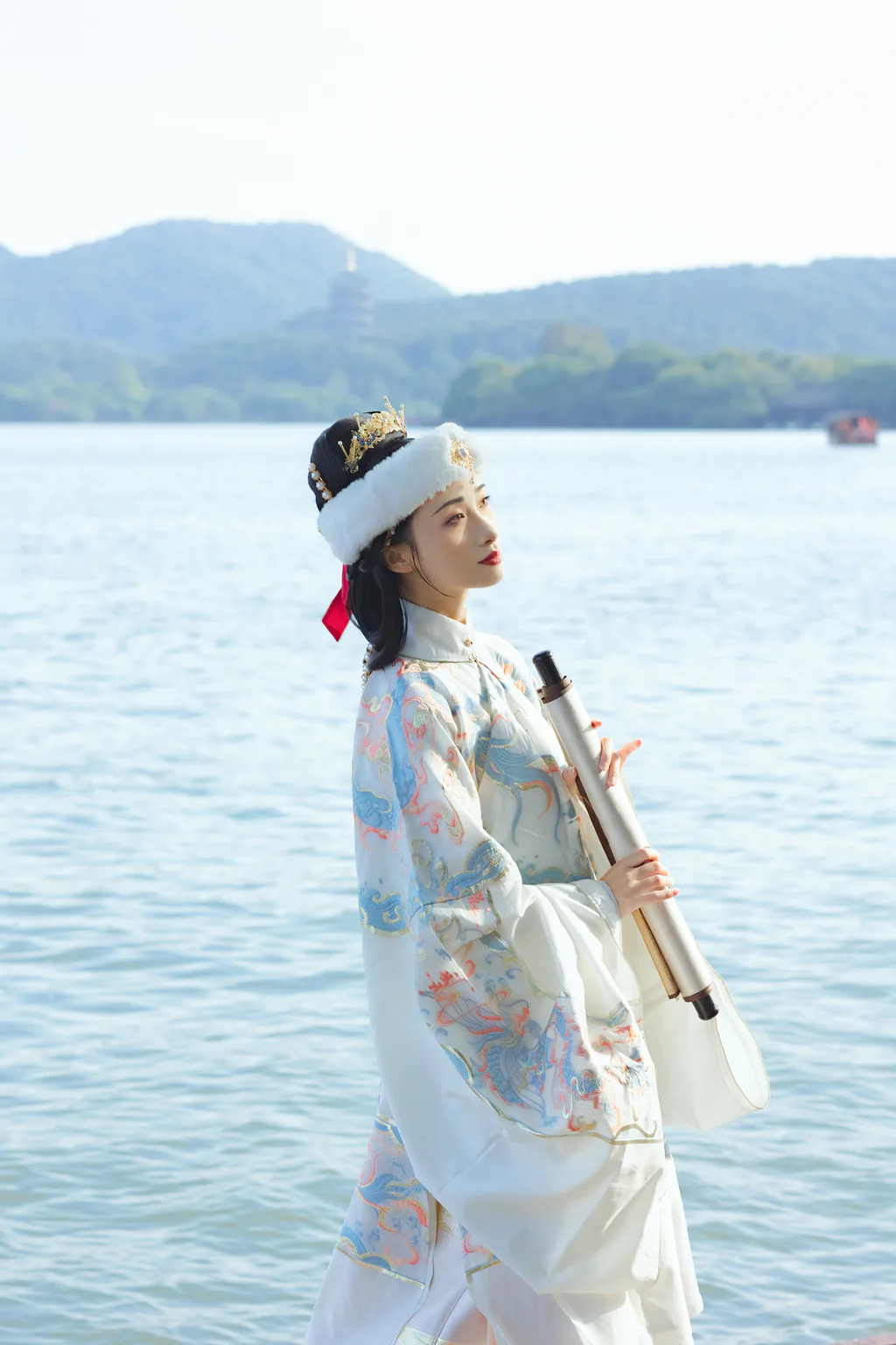 [YITUYU艺图语]2023.03.05 秋游湖心亭 眸小妖[51+1P/474MB]插图