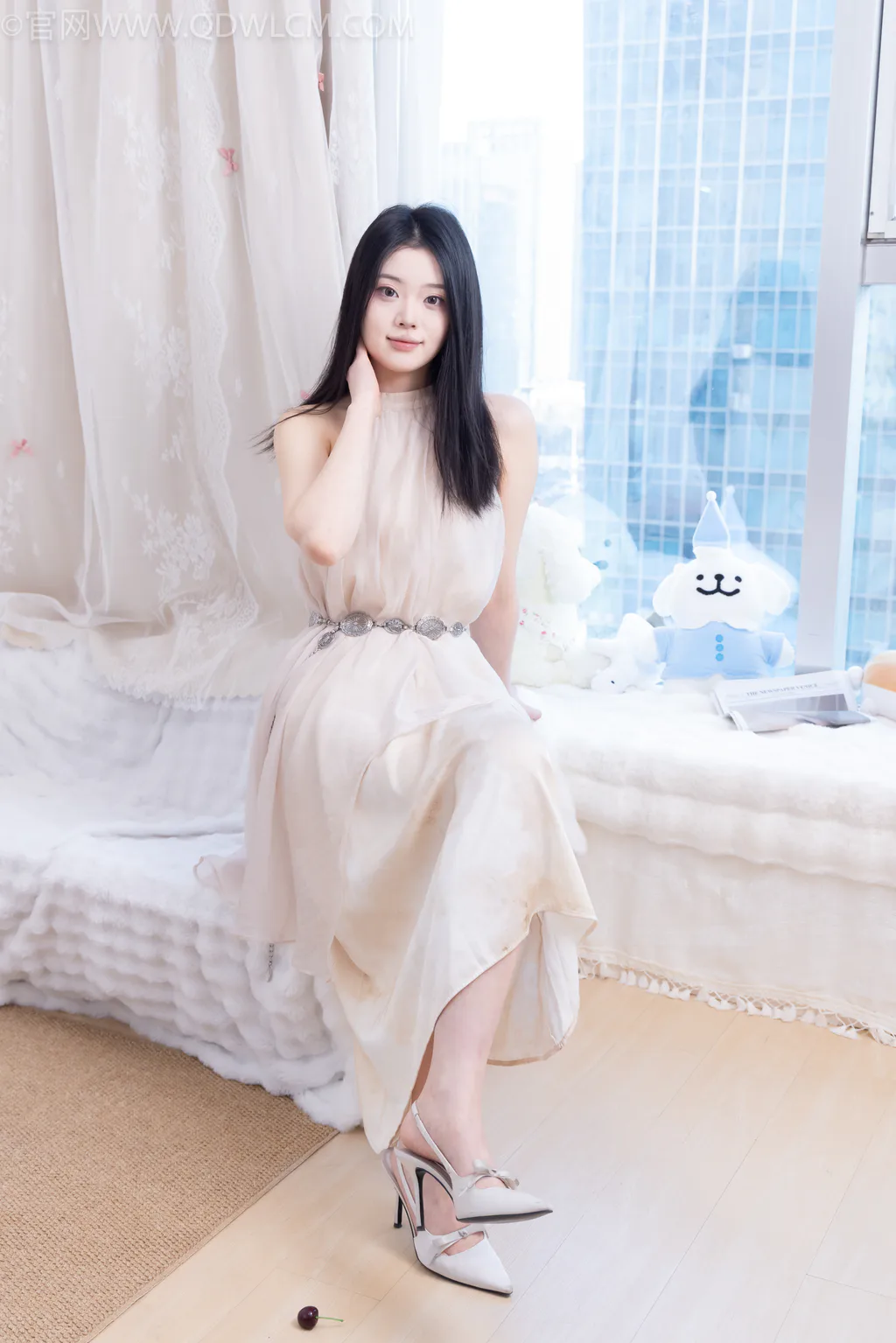 勿恋传媒 NO.2623 小暖-高跟鞋、白棉袜、裸足[162P/1V/3.90GB]插图3