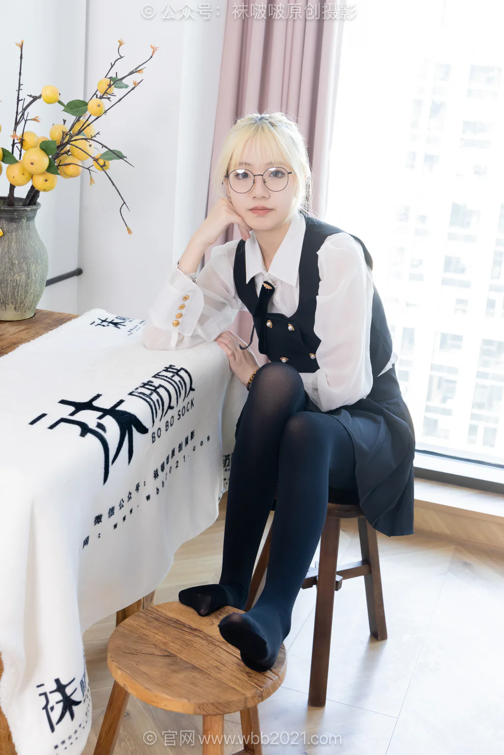 [BoBoSocks袜啵啵]NO.653 小甜豆-皮鞋、厚黑丝、瑜伽动作[146P/1V/5.59GB]插图