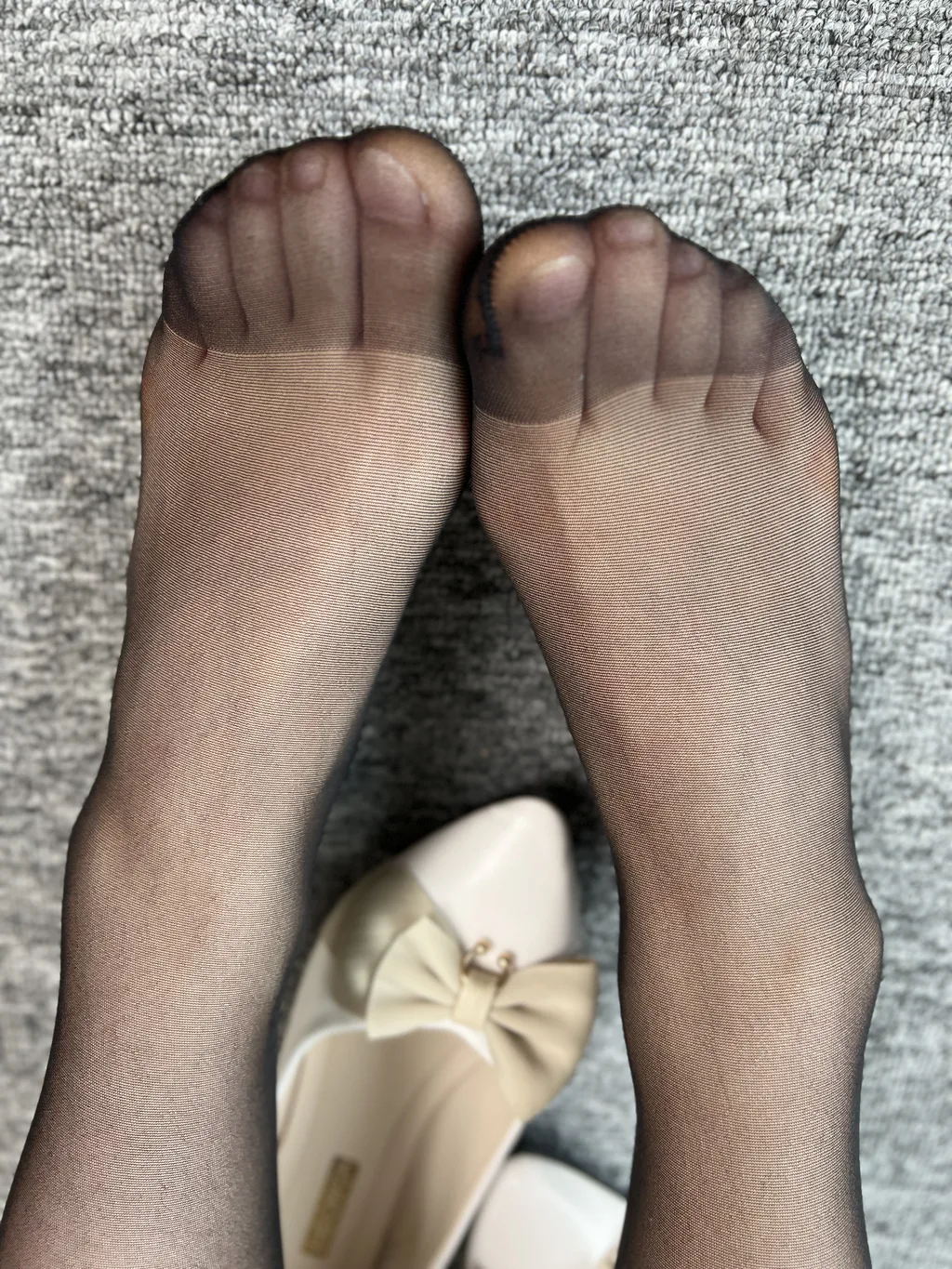 三禾摄影 NO.074 卫衣 短裤 黑丝 高跟[311P/1V/1.14GB]插图3