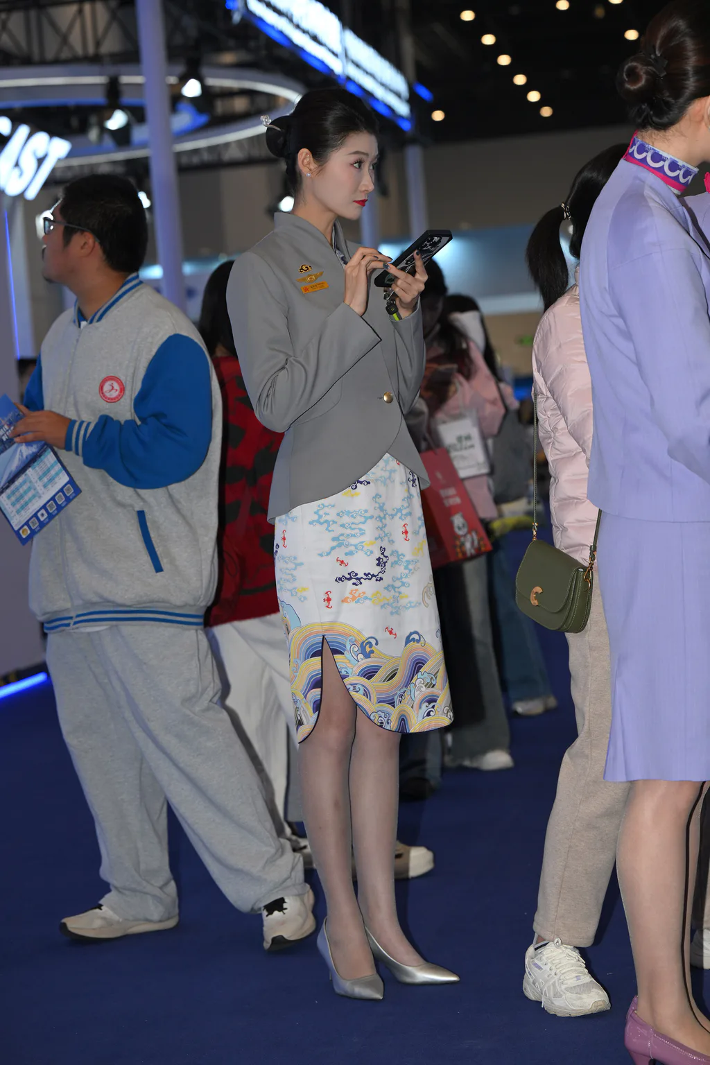 精选街拍作品 NO.6603 高级乘务长[90P/162MB]插图