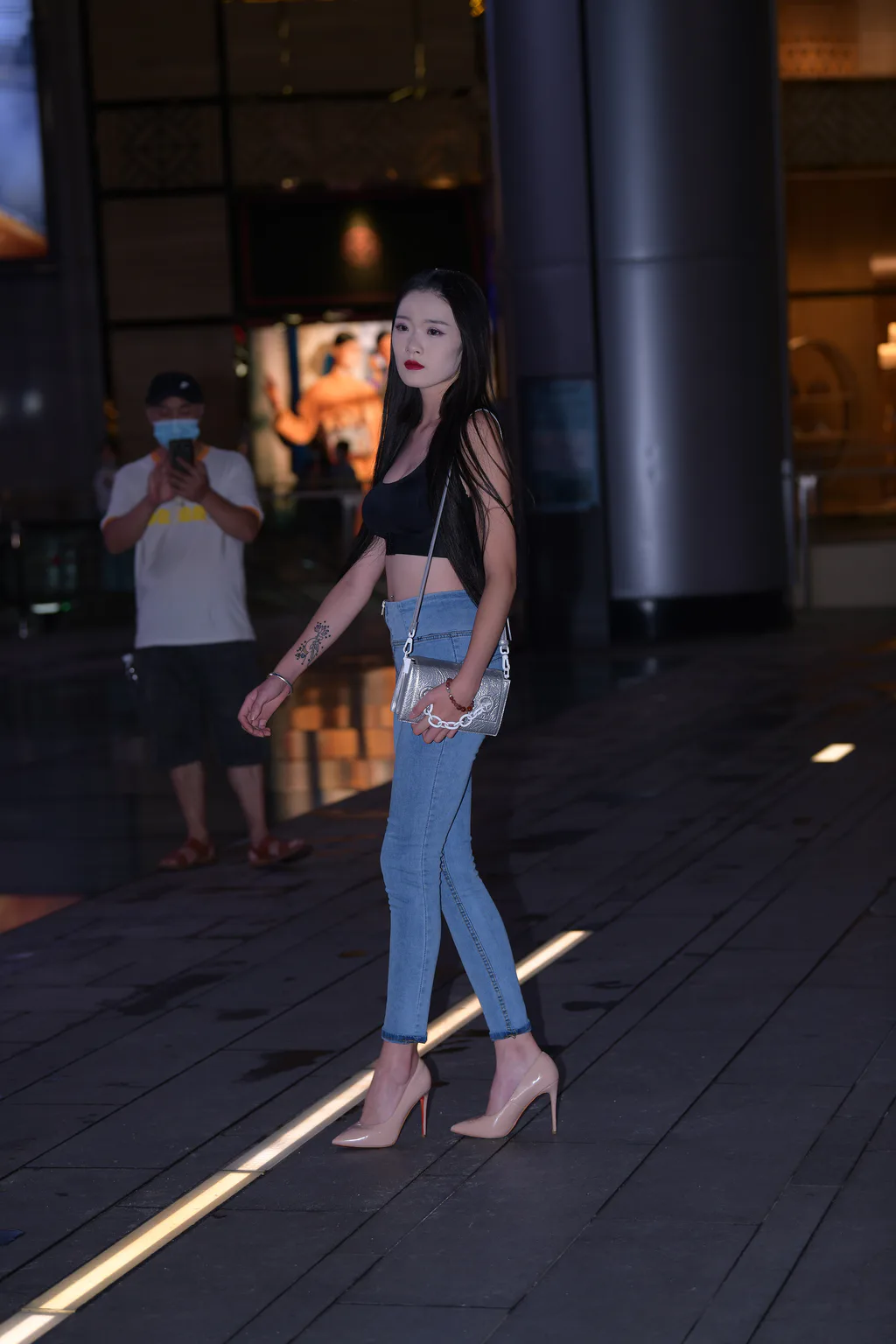 精选街拍作品 NO.6658 铅笔牛仔裤[132P/137MB]插图