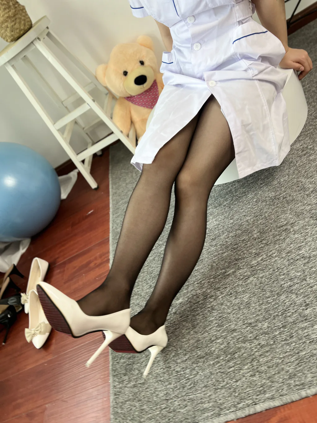 三禾摄影 NO.073 互士服 黑丝 高跟[289P/1V/1.55GB]插图