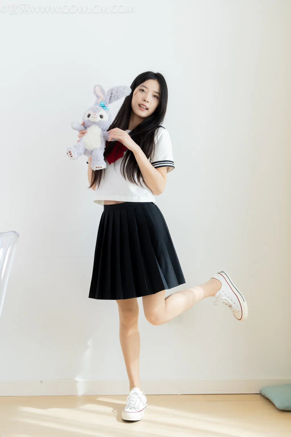 勿恋传媒 NO.2622 茯苓-帆布鞋、薄白丝、薄肉丝[160P/1V/3.93GB]插图