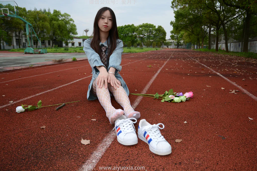 爱月下056期[100P/1V/3.02G]插图