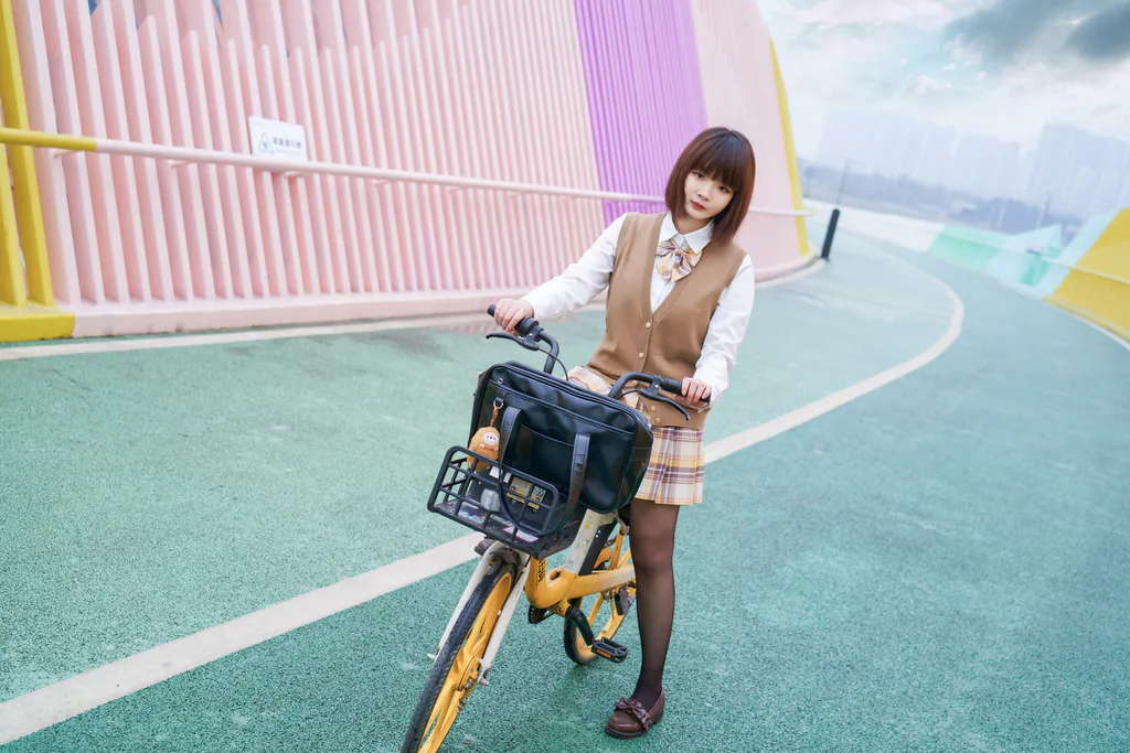 [YITUYU艺图语]2023.03.03 马卡龙骑手 中亦[20+1P/613MB]插图