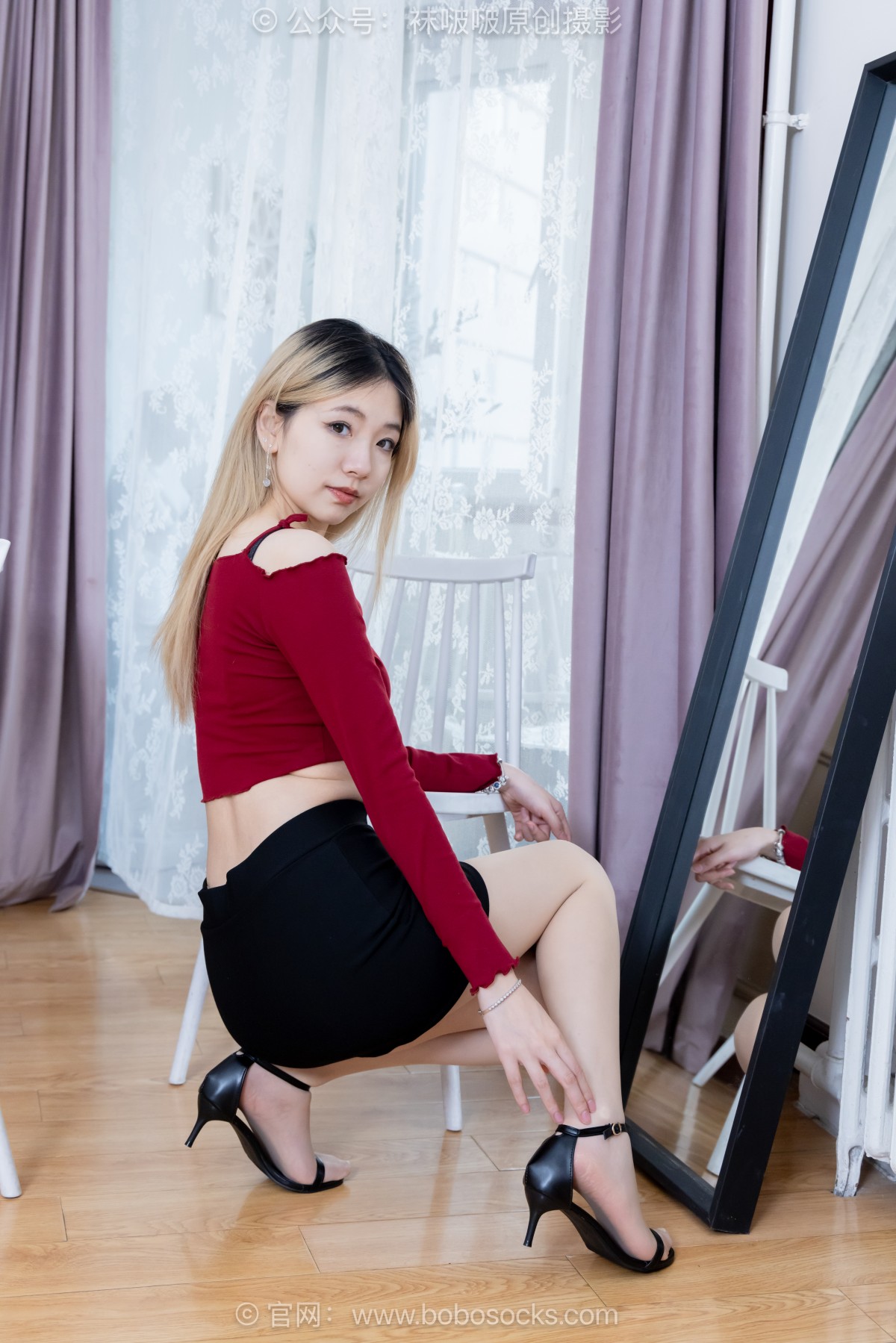 袜啵啵676期：小甜豆-花絮版 [148P/1V/7.29GB]插图