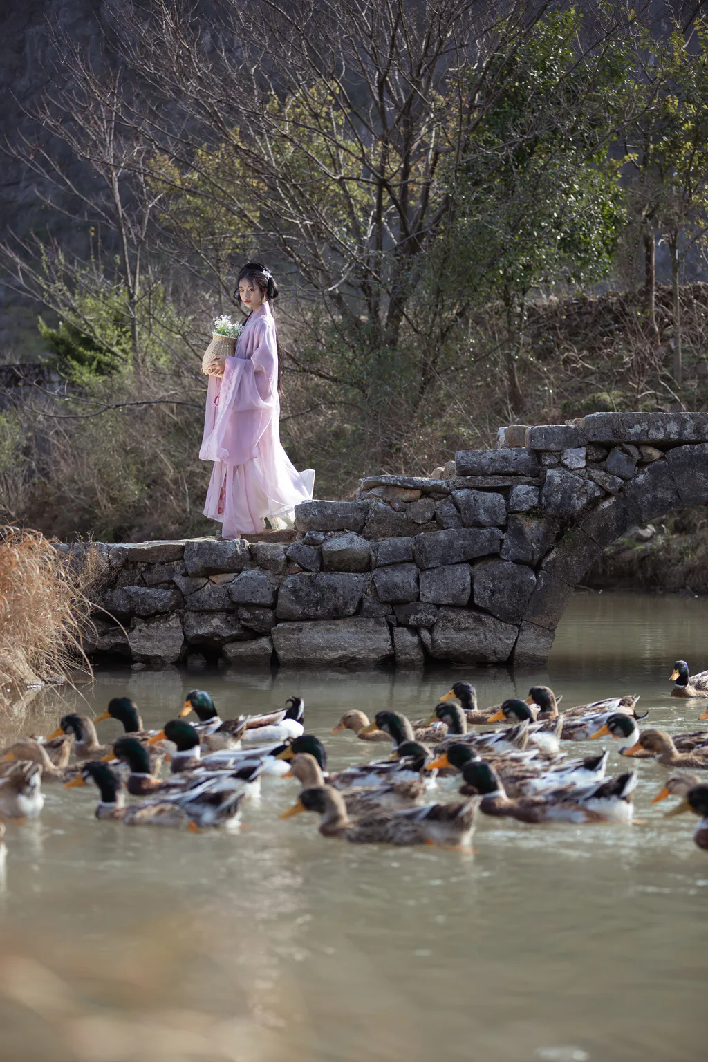 [YITUYU艺图语]2023.03.04 春渚 晚江亭[38+1P/403MB]插图1