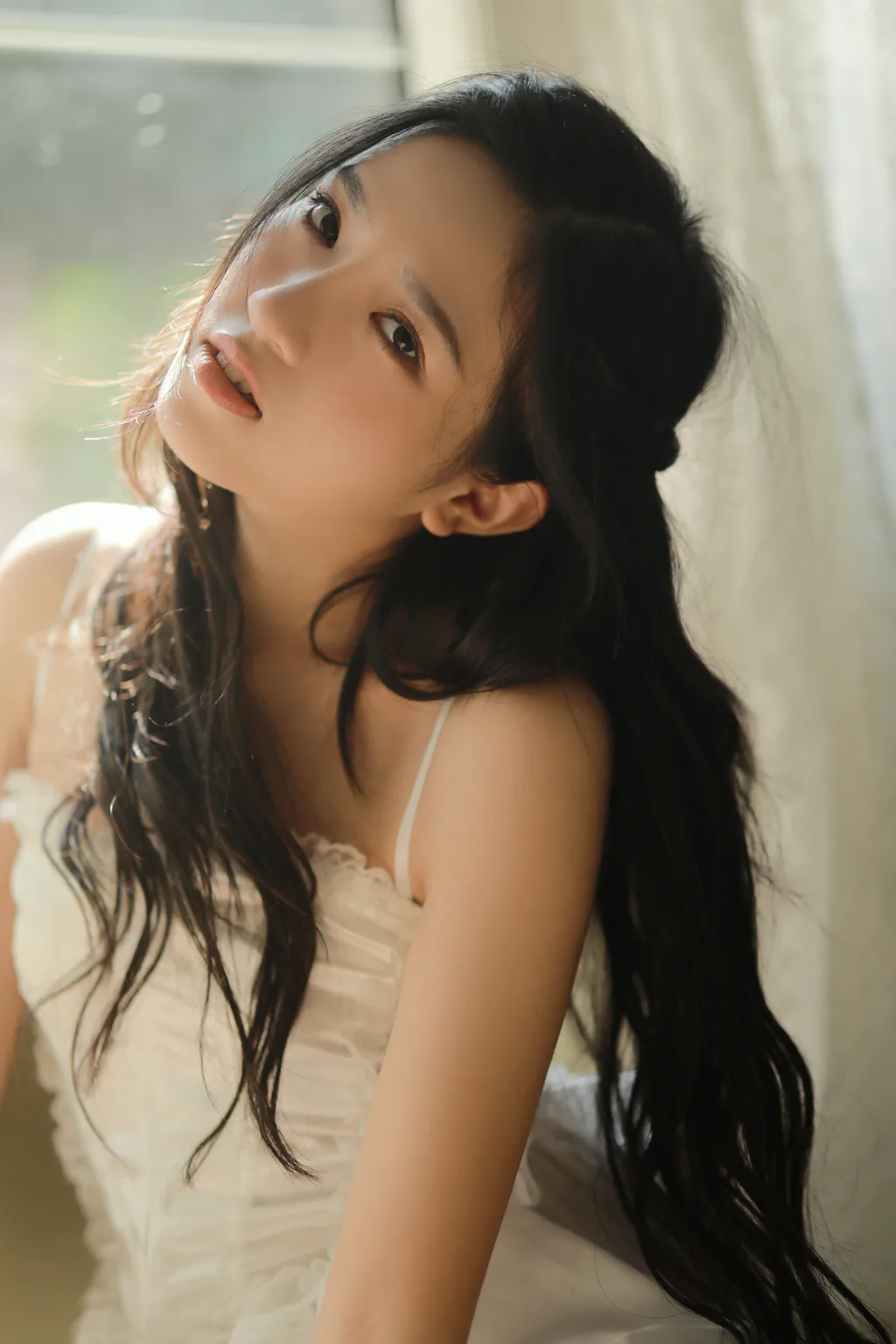 [YITUYU艺图语]2023.03.04 倾城时光 豆皮[37+1P/392MB]插图1