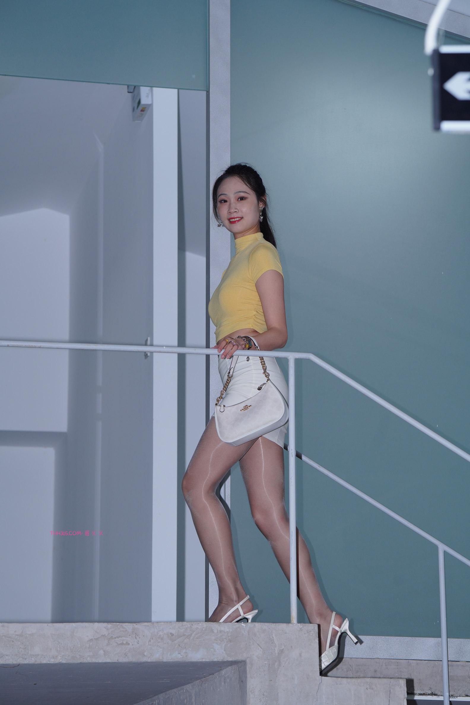 魔镜街拍微皧[853P/1V/47G]插图