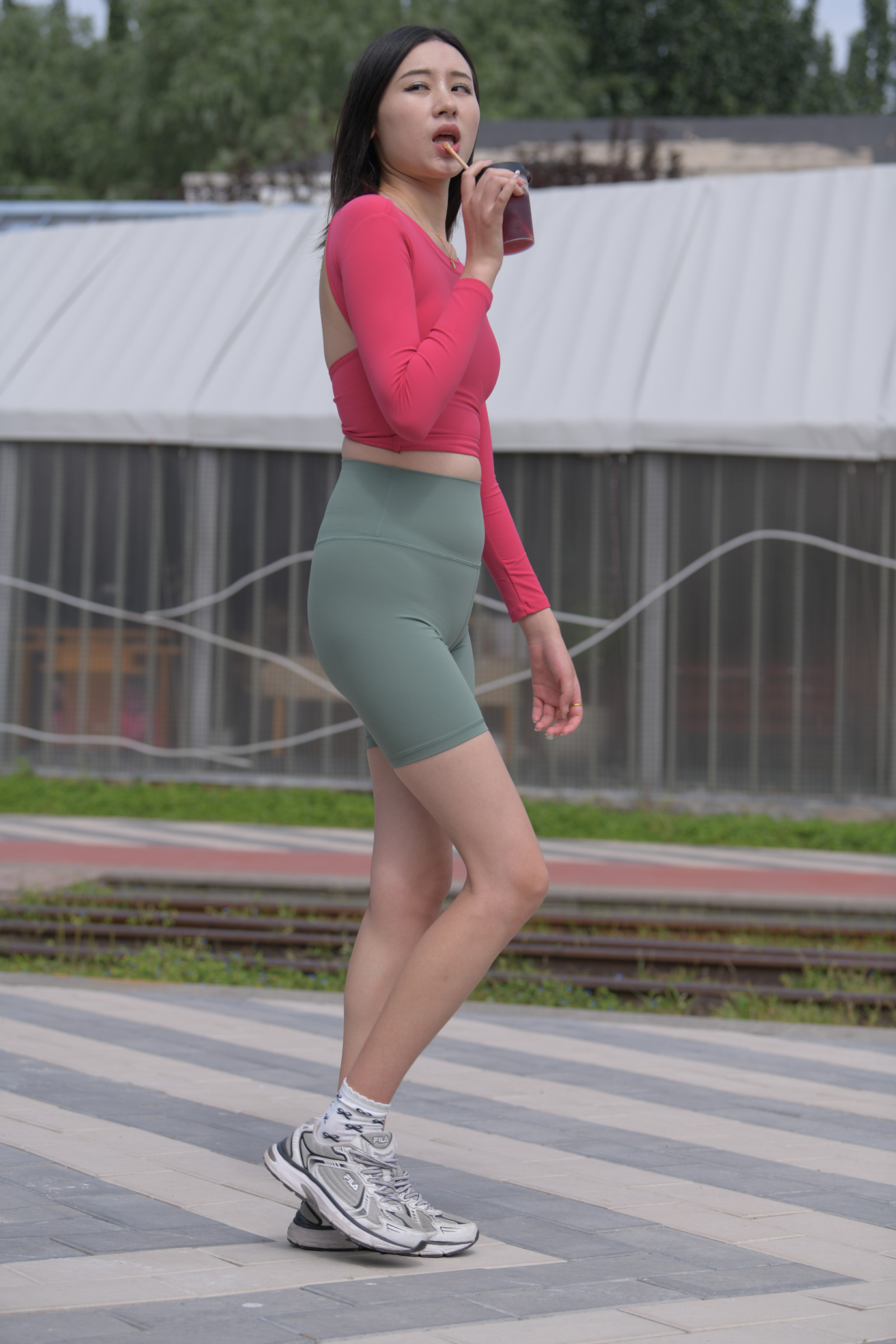 魔镜街拍Track[384P/1V/25.3G]插图1