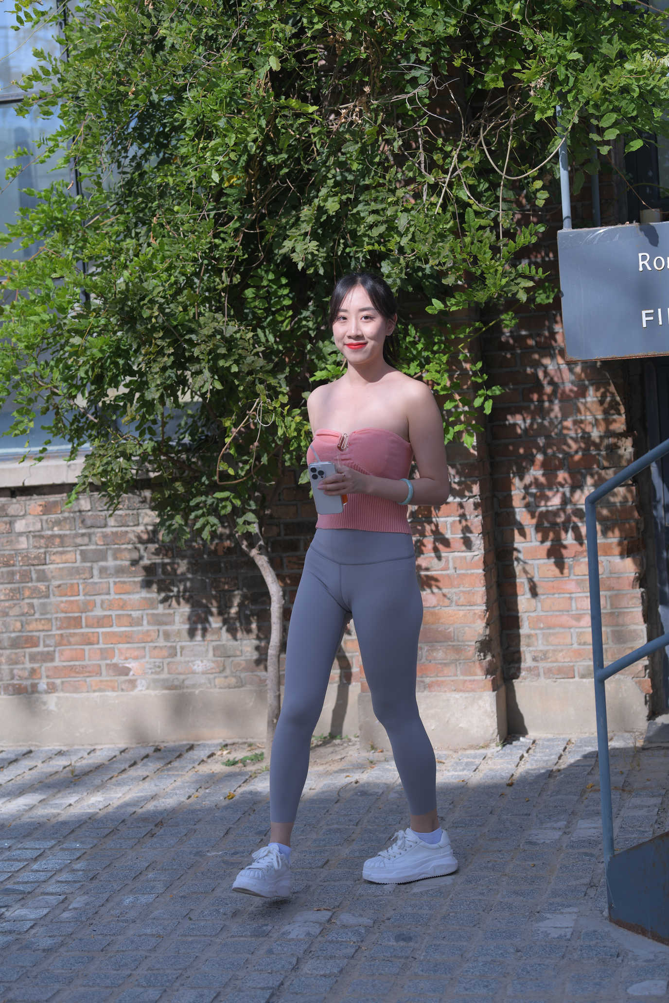 魔镜街拍相逢的孤岛[522P/1V/25.8G]插图5