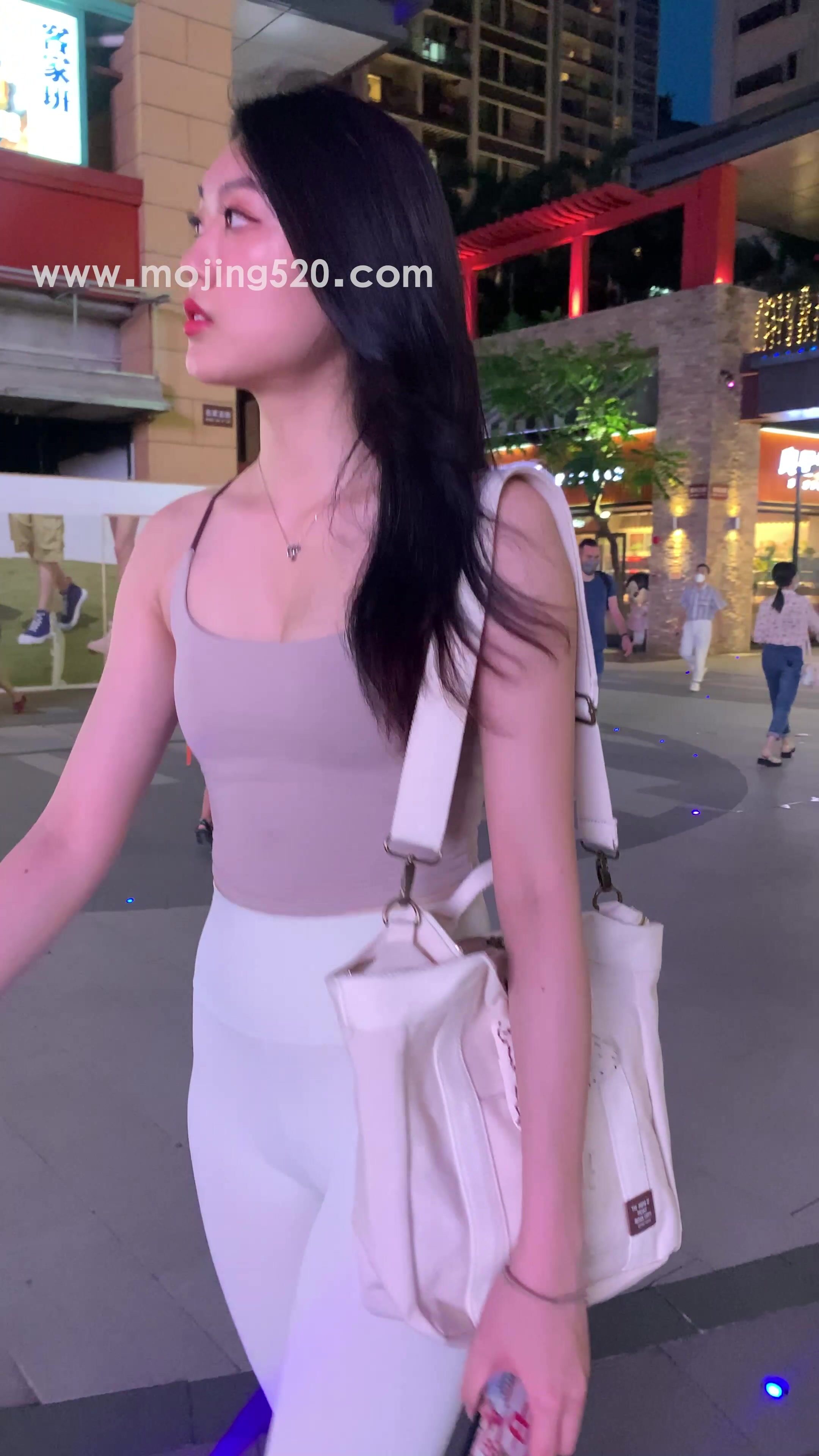 魔镜街拍1293-白色仅身裤镁钕[1V/10.8G]插图6