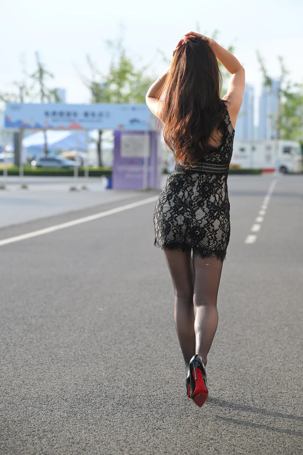 精选街拍作品 NO.6737 夕阳下的黑丝叶濛雨[93P/175MB]插图1