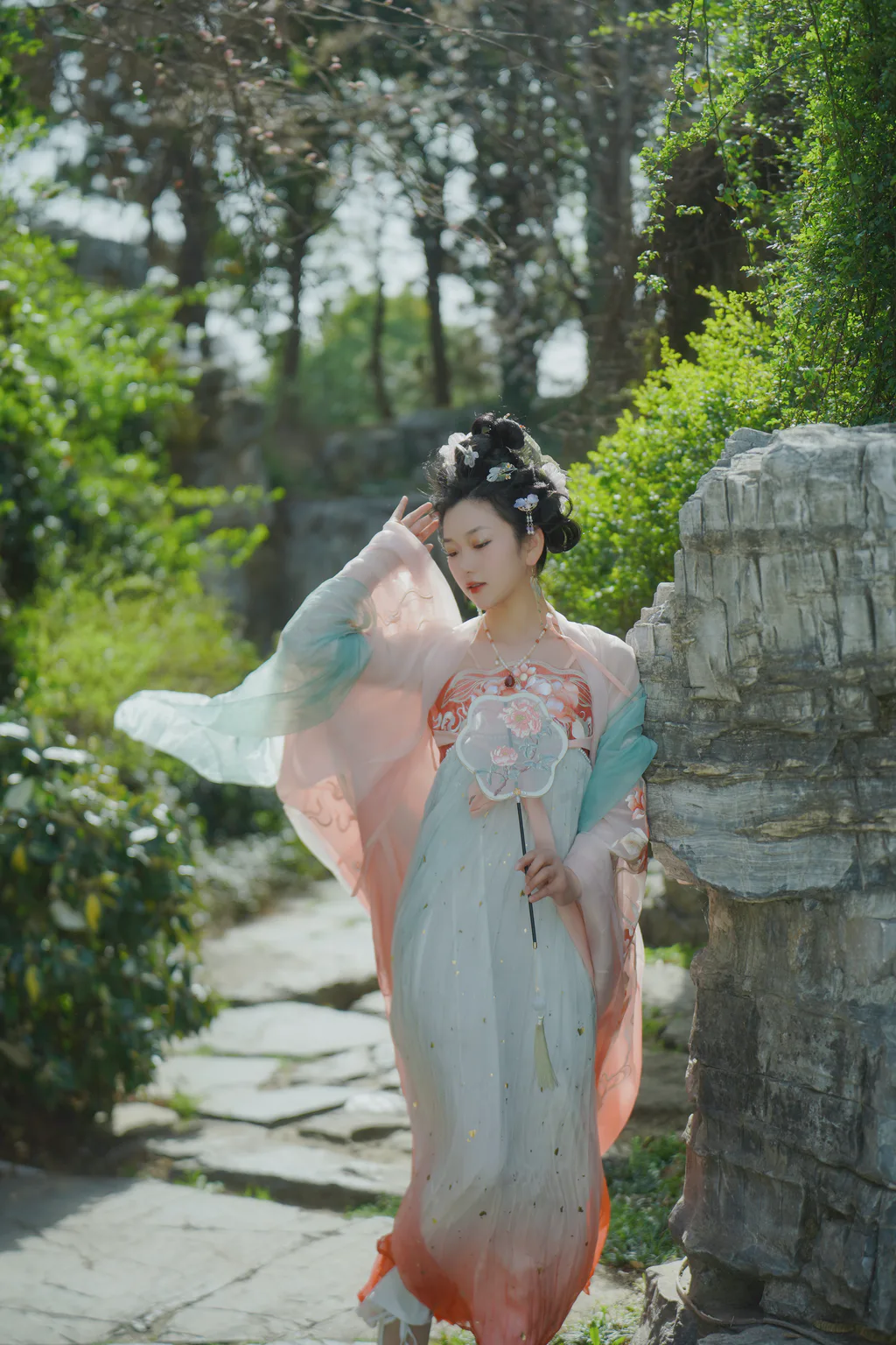 [YITUYU艺图语]2023.04.01 春庭月 静静[21+1P/382MB]插图3