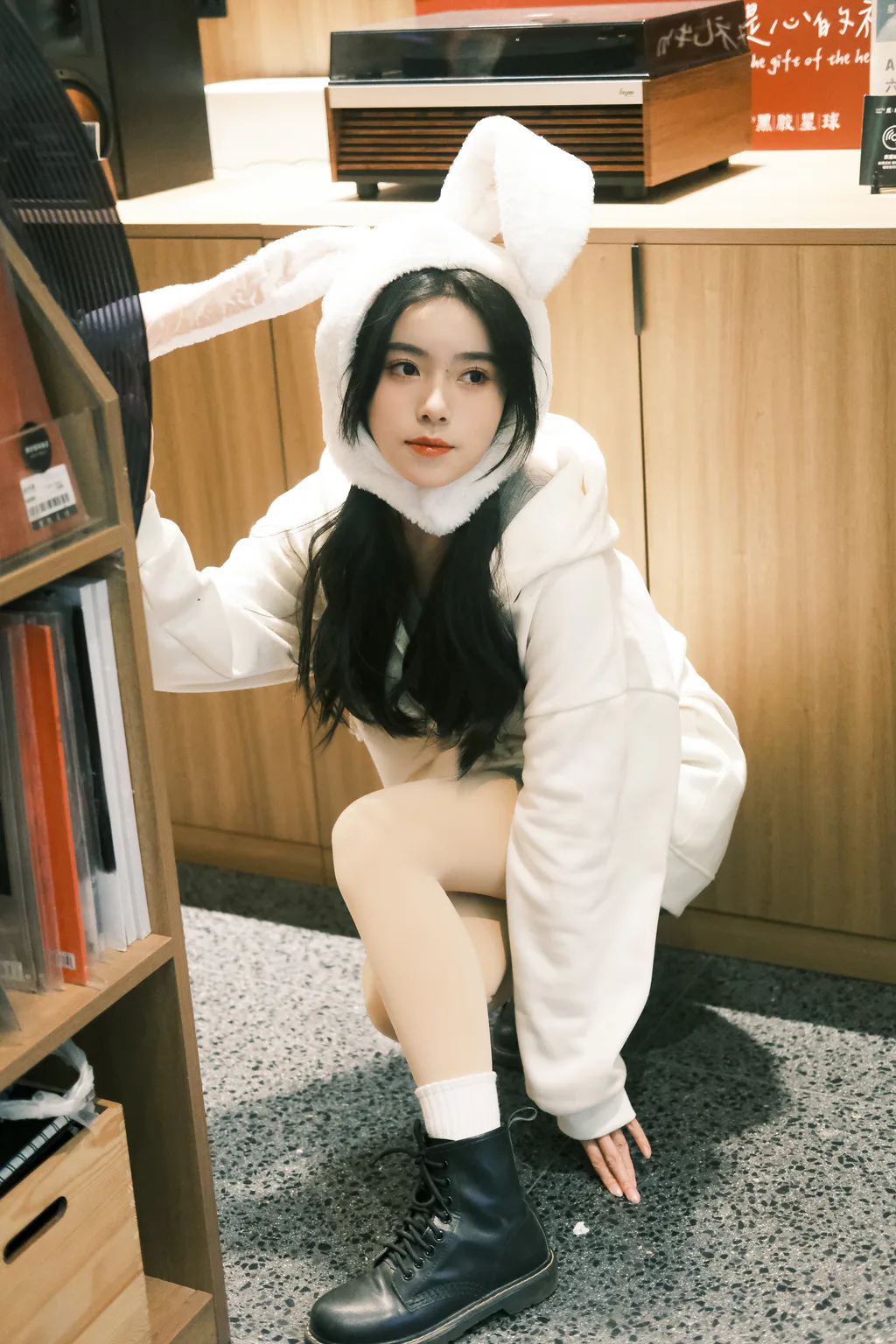 [YITUYU艺图语]2023.03.17 兔子小姐冒险计划 靜鏡婧[28+1P/377MB]插图