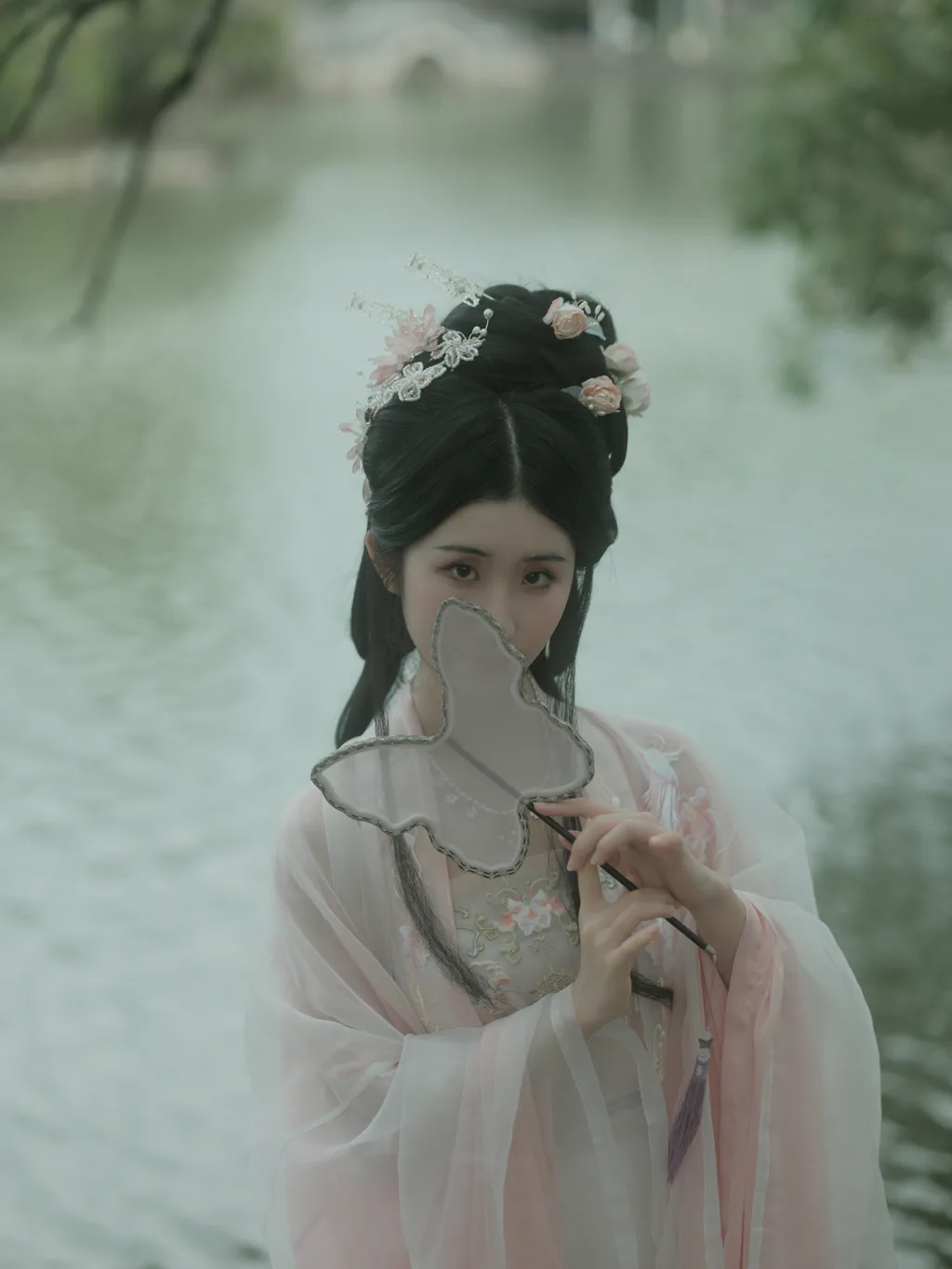 [YITUYU艺图语]2023.04.01 酒歌 桃菲子[23+1P/1.07GB]插图