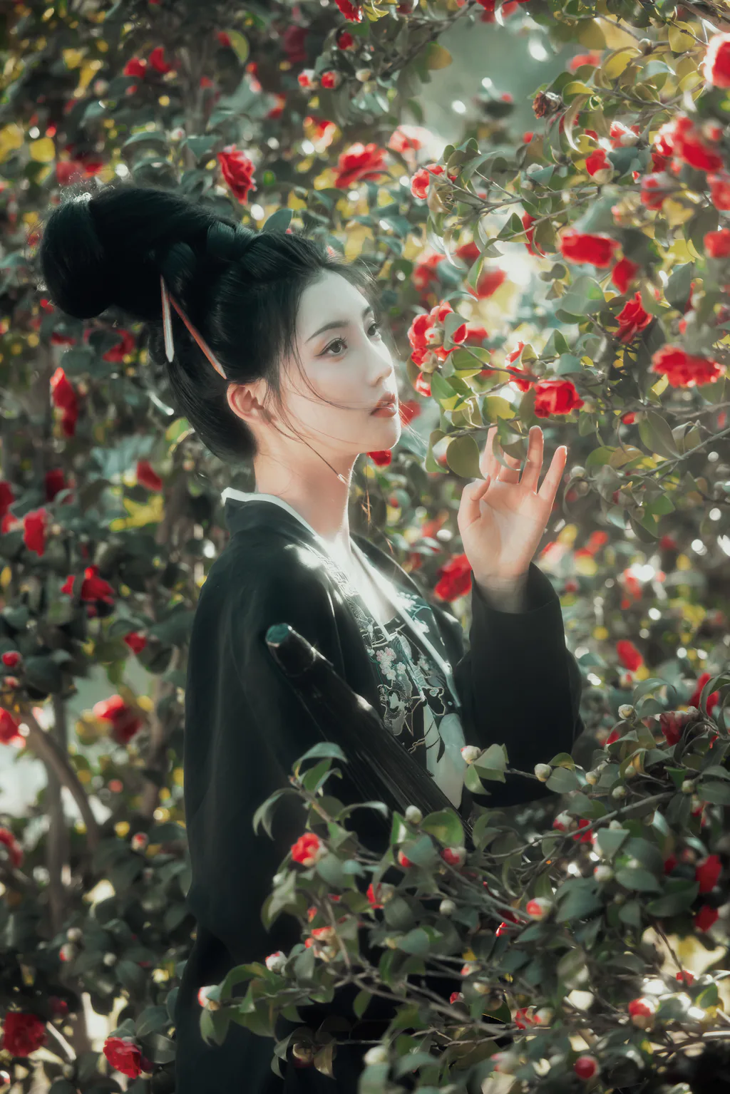 [YITUYU艺图语]2023.04.11 山茶不懂红玫瑰 素素[35+1P/575MB]插图