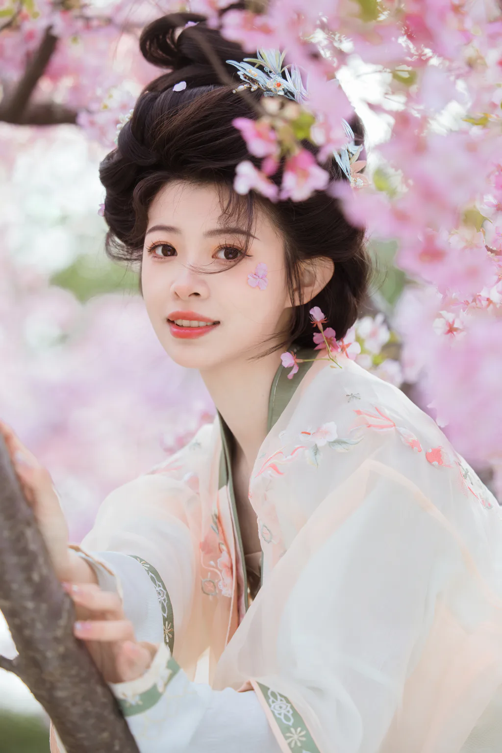 [YITUYU艺图语]2023.03.23 樱落雨 姚姚[28+1P/555MB]插图