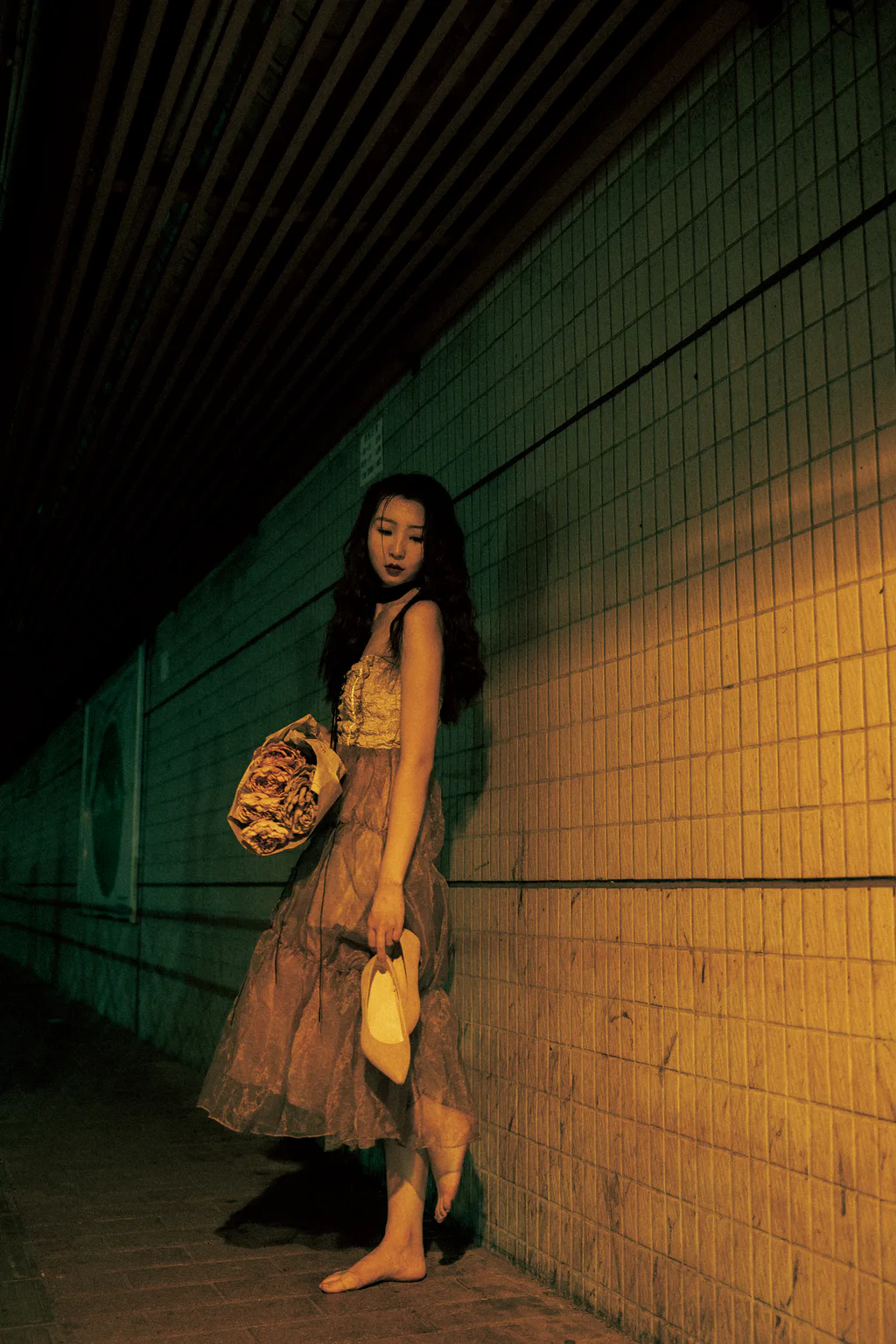 [YITUYU艺图语]2023.03.19 港风复古少女写真 娅子[25+1P/561MB]插图3