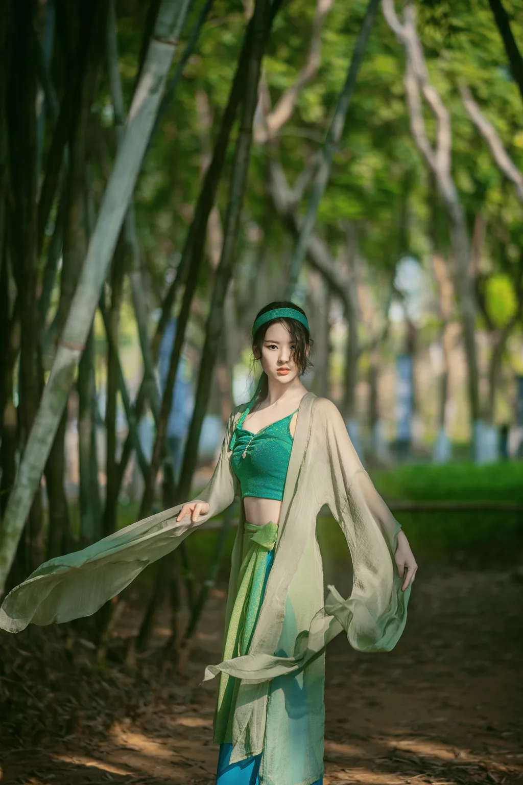 [YITUYU艺图语]2023.03.27 青蛇，远离尘世，自由自在 菲菲[20+1P/346MB]插图