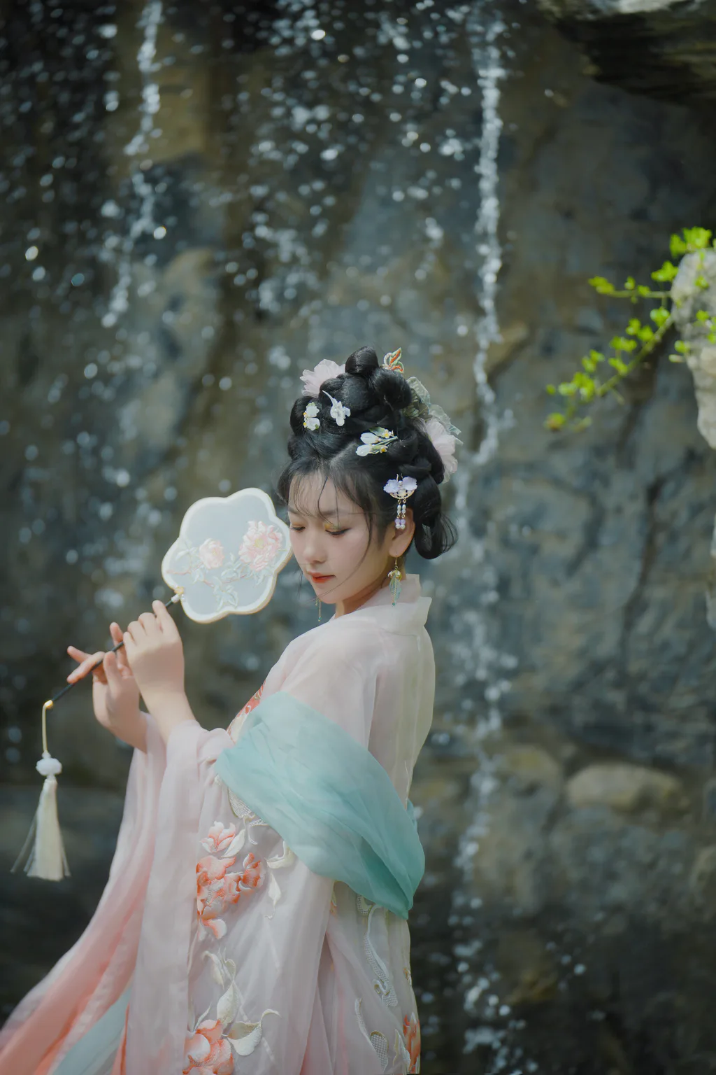 [YITUYU艺图语]2023.04.01 春庭月 静静[21+1P/382MB]插图