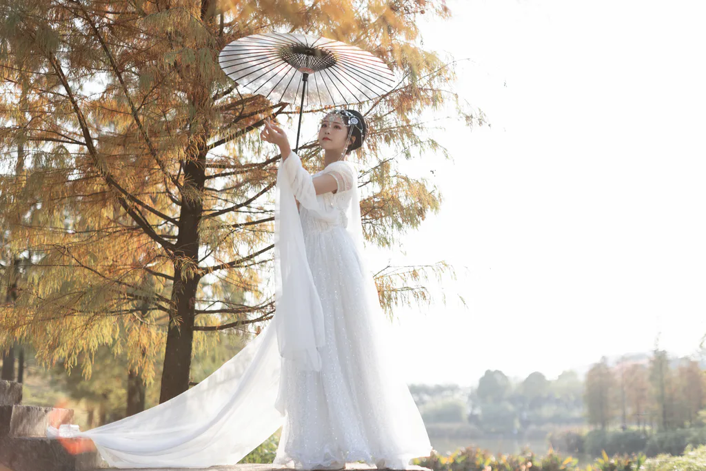 [YITUYU艺图语]2023.04.06 白衣 苏念[28+1P/308MB]插图