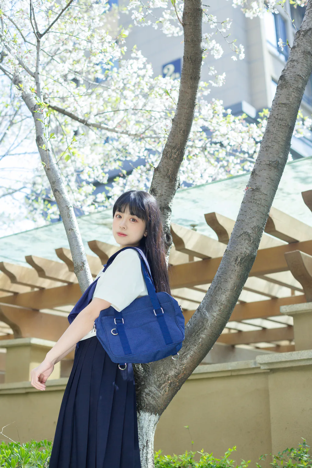 [YITUYU艺图语]2023.04.10 水手服的春天 可爱泡泡呀[29+1P/354MB]插图