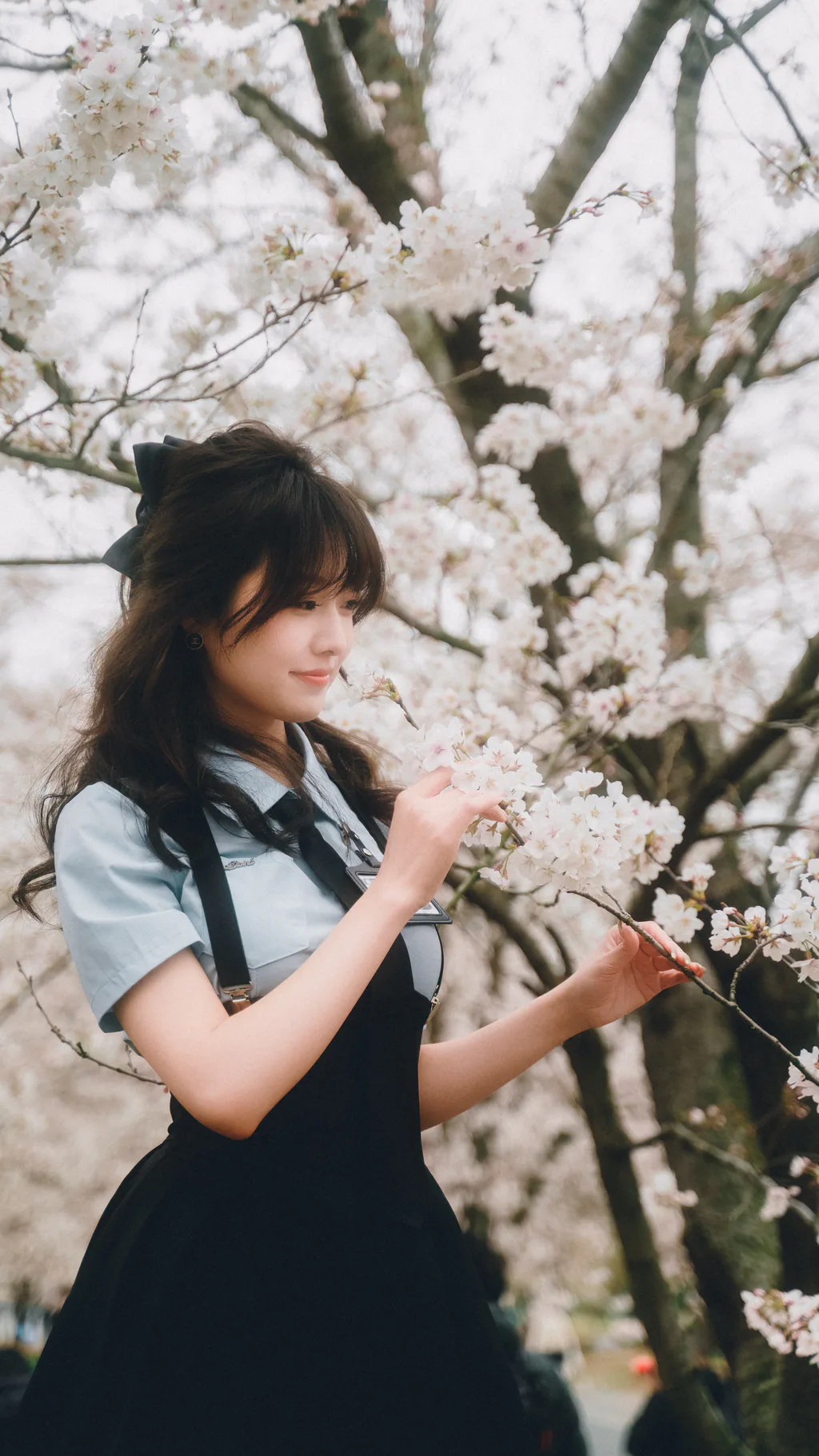 [YITUYU艺图语]2023.04.12 我和春天有个约会 肖肖 [23+1P/308MB]插图