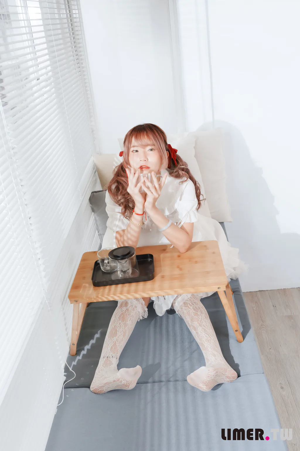 Limerence原创 NO.114 罗莉塔小艾啾啾裸足玩弄奶油蛋糕[114P/1V/4.11GB]插图2